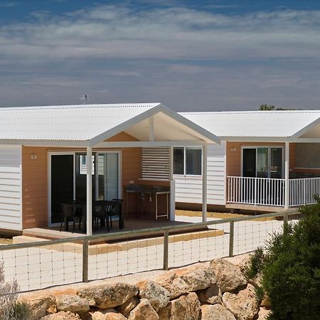 Tasman Holiday Parks - Denham Seaside Bagian luar foto