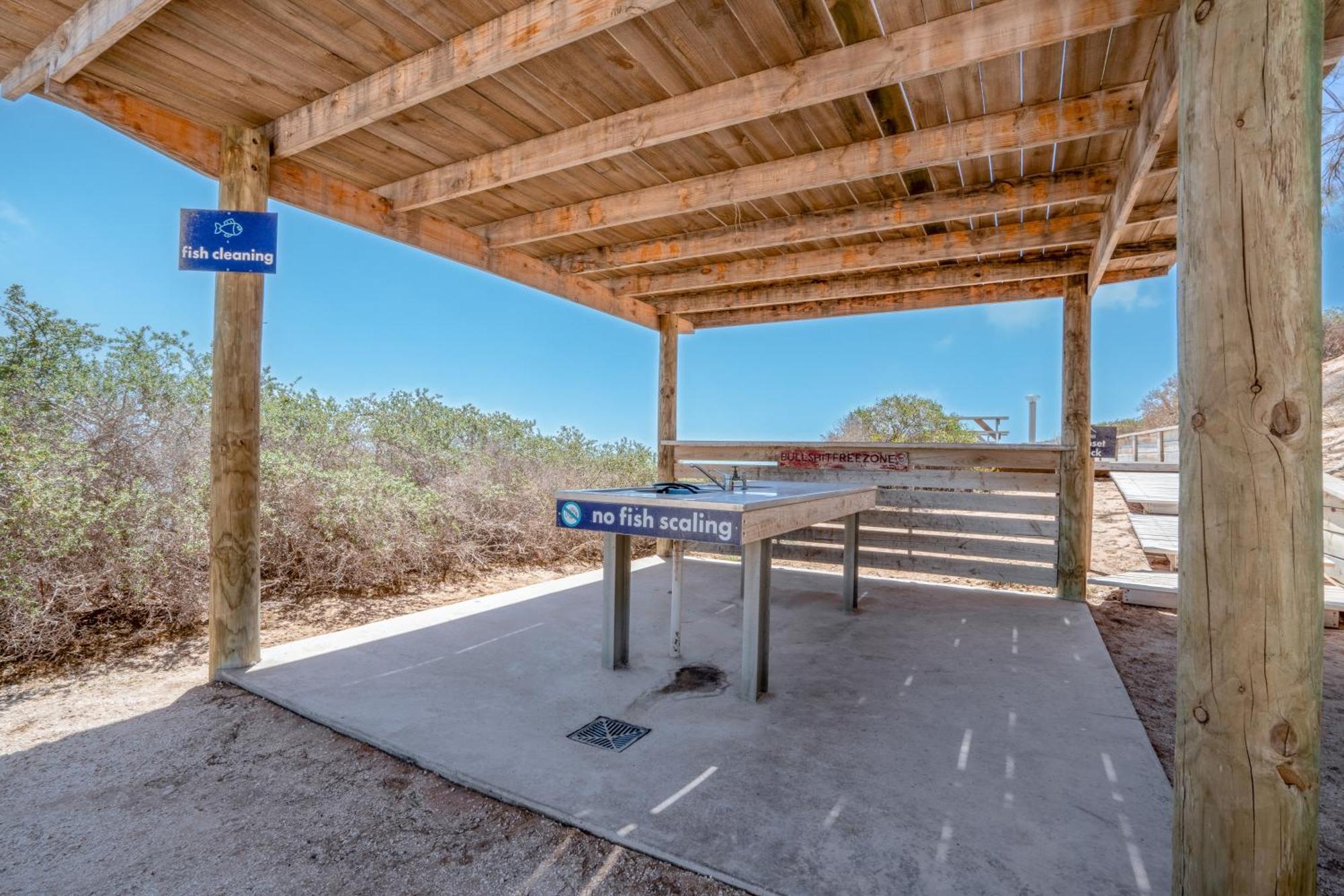 Tasman Holiday Parks - Denham Seaside Bagian luar foto