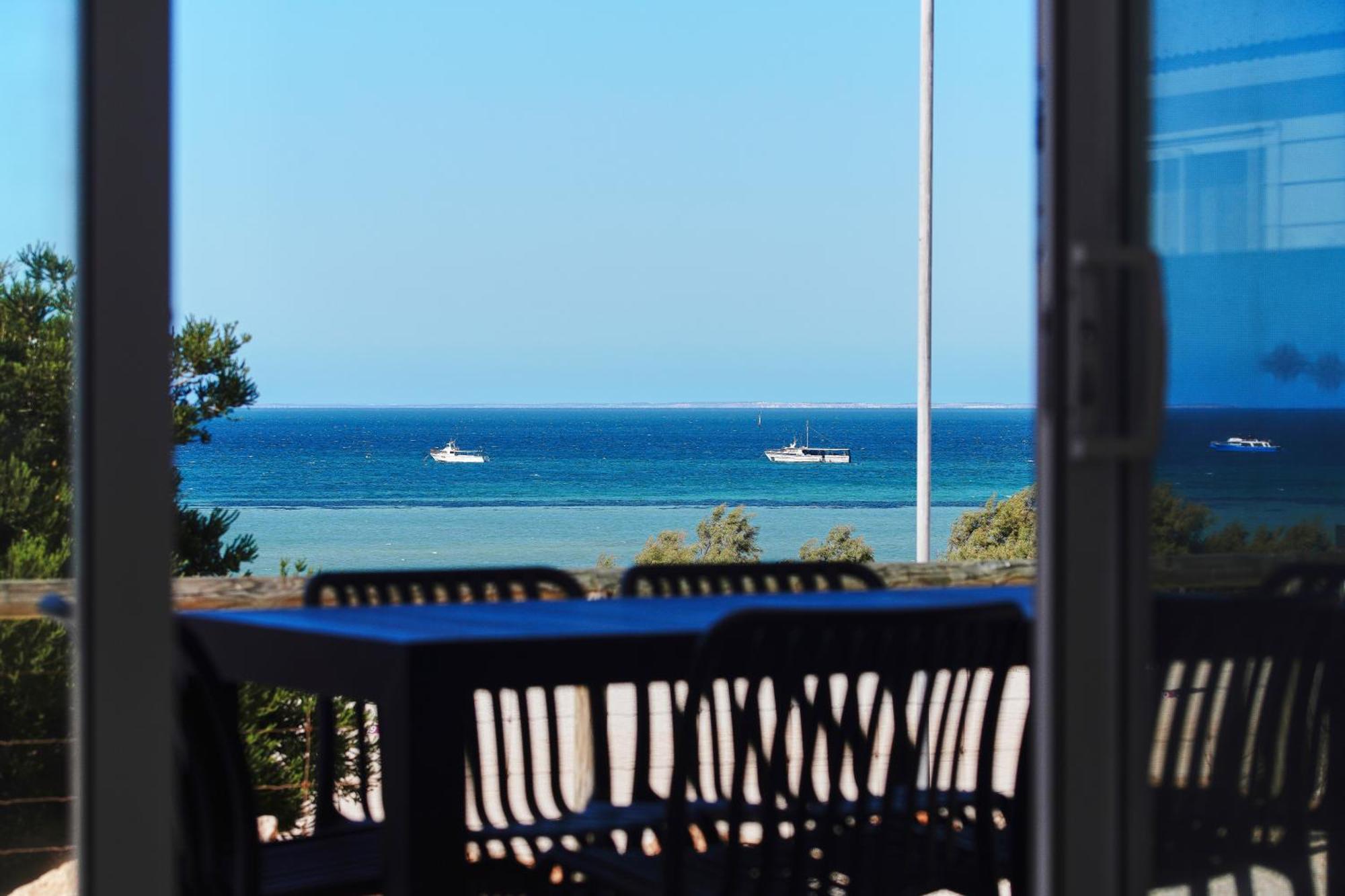 Tasman Holiday Parks - Denham Seaside Bagian luar foto