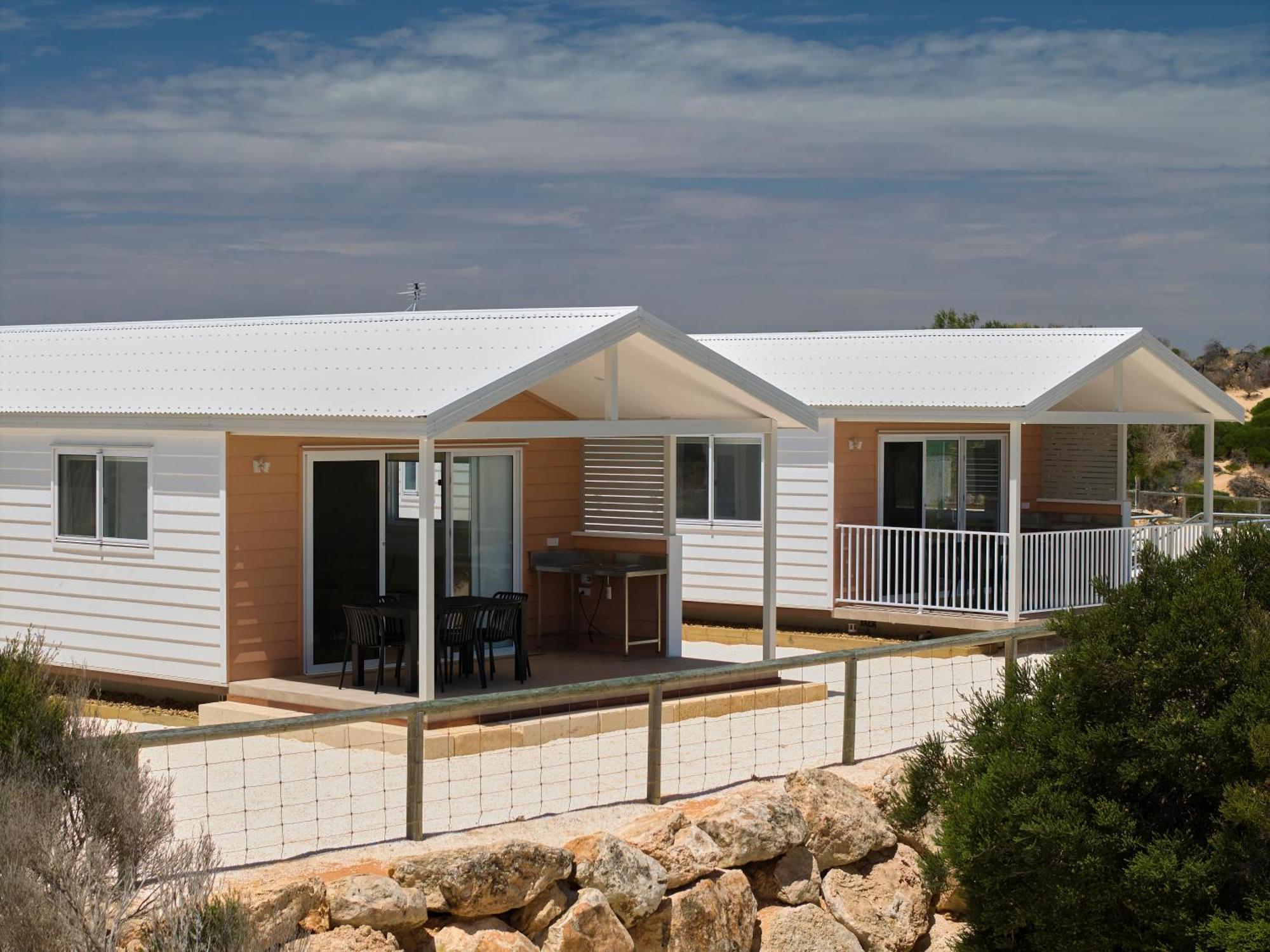 Tasman Holiday Parks - Denham Seaside Bagian luar foto